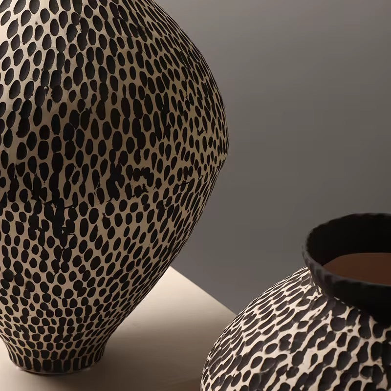 Midnight Grain Vase
